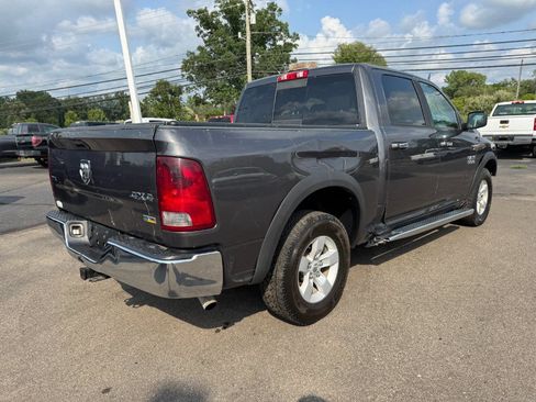 Used 2017 RAM 1500 Classic SLT AWD/4WD image 5
