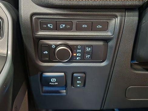 Used 2022 Ford F150 Lightning Lariat w/ Equipment Group 511A High image 40