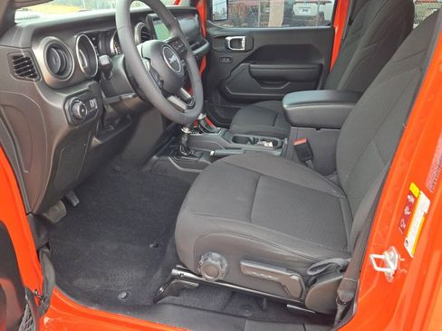 Certified 2023 Jeep Wrangler Unlimited Sport AWD/4WD image 22