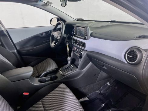 Used 2021 Hyundai Kona SE FWD image 26