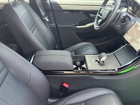 Certified 2025 Land Rover Range Rover Evoque S image 5