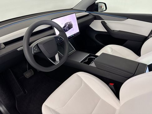 Used 2026 Tesla Model Y Long Range AWD/4WD image 14