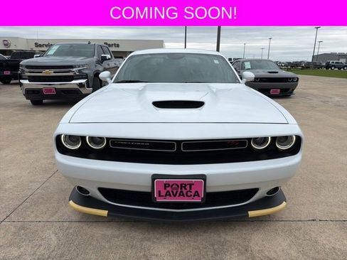 Used 2023 Dodge Challenger R/T w/ Plus Package image 2