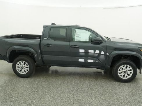 New 2026 Toyota Tacoma SR5 image 37