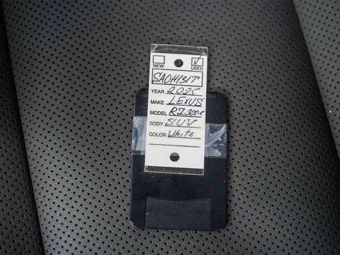 Used 2025 Lexus RZ 300e image 23