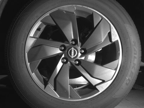 Used 2025 Nissan Rogue SV FWD image 14