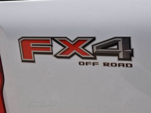 Used 2023 Ford F250 XL w/ STX Appearance Package AWD/4WD image 11