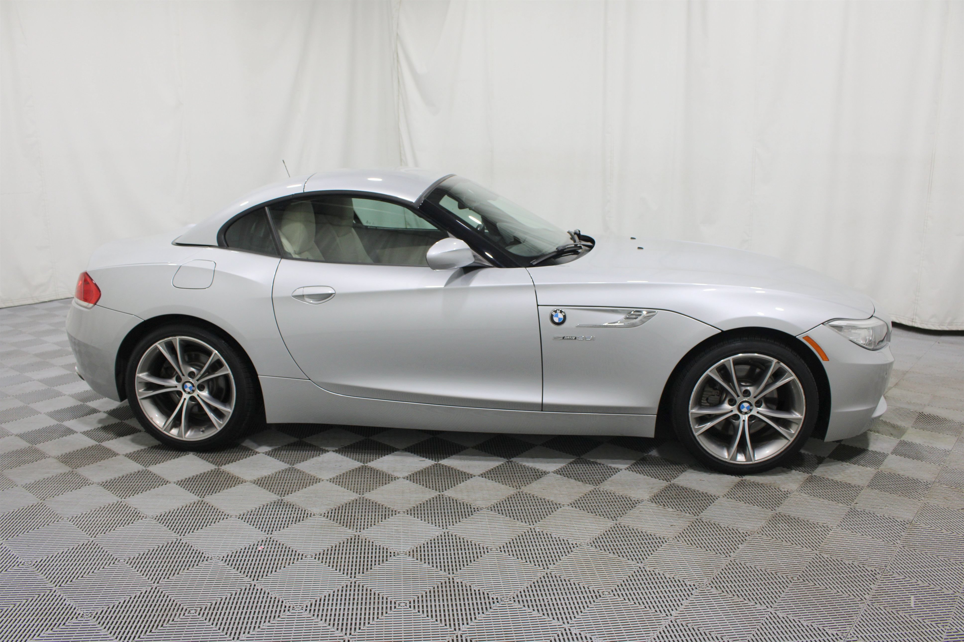 Used 2016 BMW Z4 sDrive35i RWD image 20