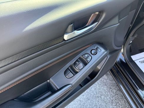 Used 2022 Nissan Altima 2.5 SR image 12