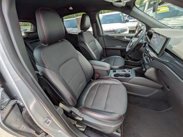 Certified 2023 Ford Escape ST-Line w/ Tech Pack #1 AWD/4WD image 22