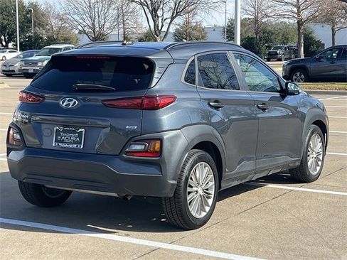 Used 2018 Hyundai Kona SEL image 4