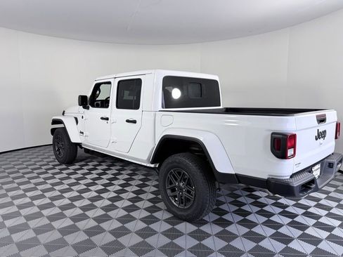 New 2026 Jeep Gladiator Sport image 5