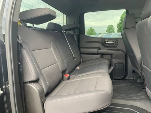 Used 2025 Chevrolet Silverado 1500 Custom Trail Boss AWD/4WD image 13