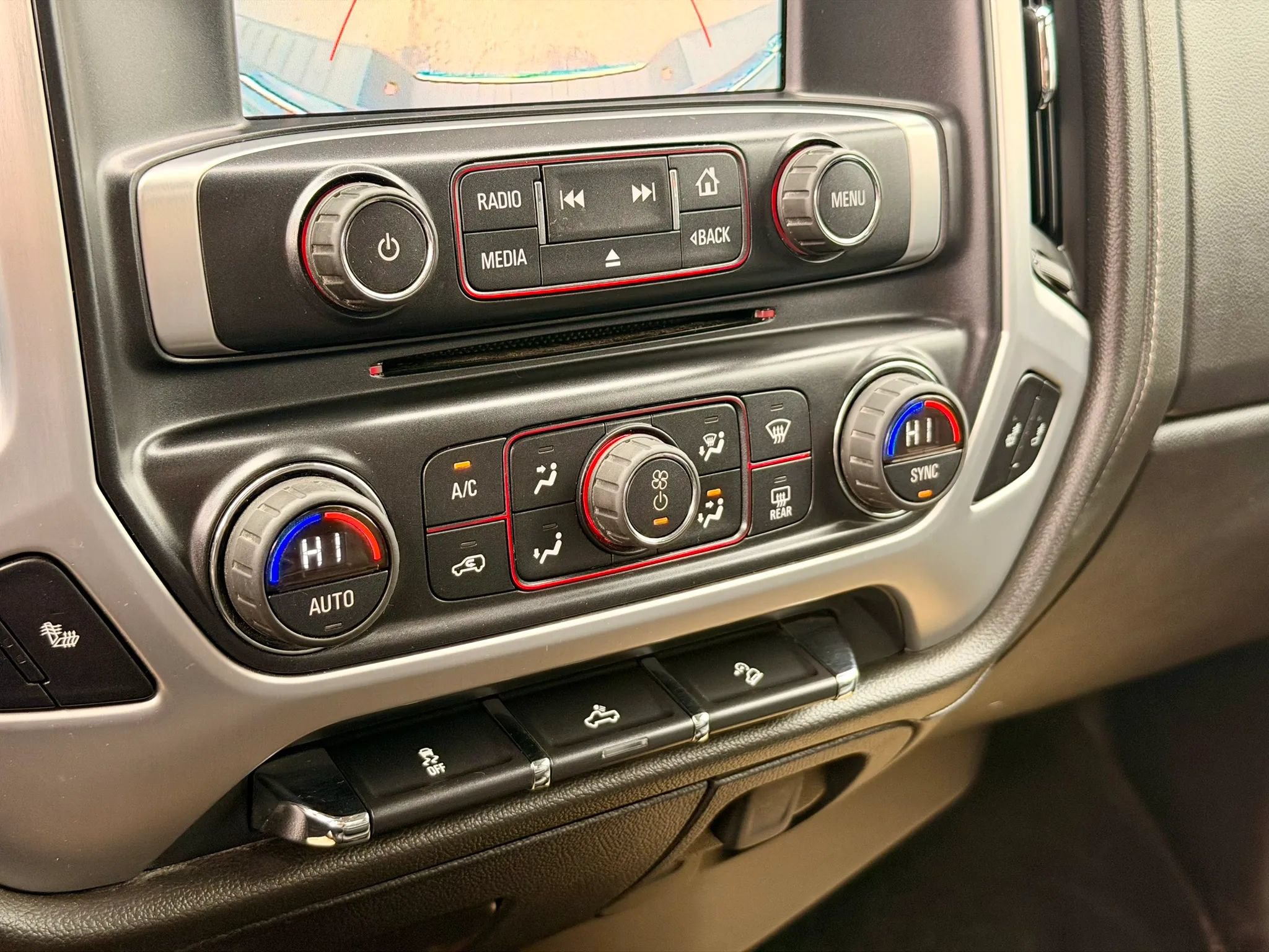 Used 2016 GMC Sierra 1500 SLE w/ SLE Value Package AWD/4WD image 21