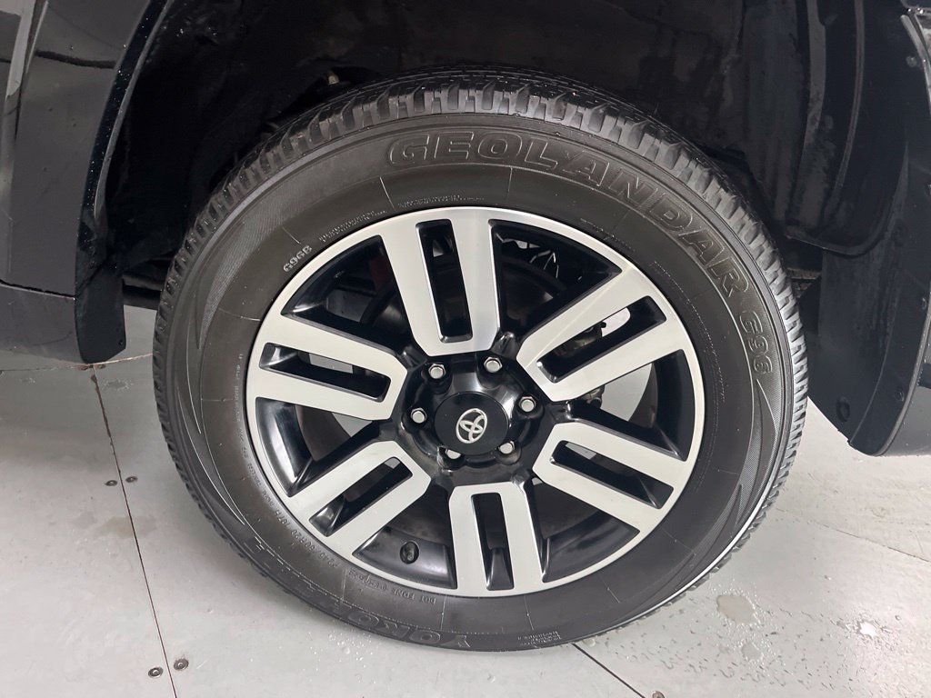 Used 2024 Toyota 4Runner Limited AWD/4WD image 15