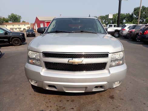 Used 2010 Chevrolet Suburban LT AWD/4WD image 2