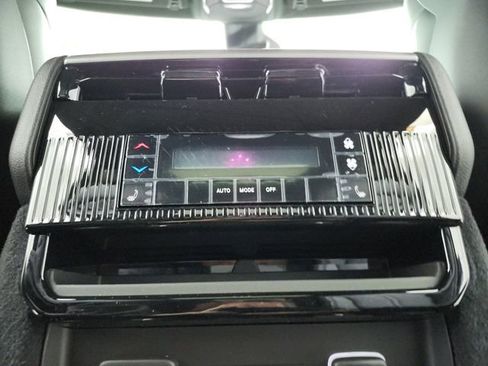 New 2026 Jeep Grand Wagoneer Limited AWD/4WD image 38