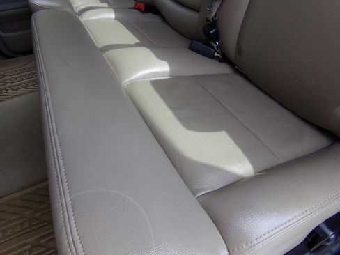 Used 2005 Ford F150 Lariat image 21