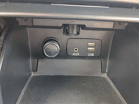 Used 2018 Subaru Outback 3.6R Limited image 21