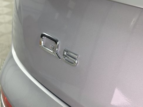 Used 2024 Audi Q5 2.0T Premium Plus w/ Premium Plus Package AWD/4WD image 12