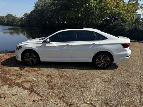 Used 2019 Volkswagen Jetta SEL Premium FWD image 10