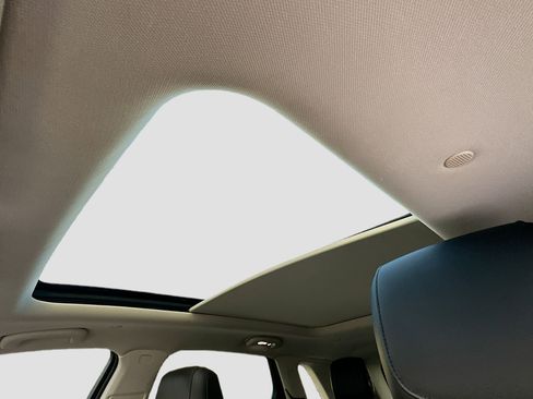 Used 2018 Cadillac XT5 Premium Luxury image 20