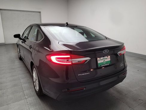 Used 2019 Ford Fusion SE FWD image 6
