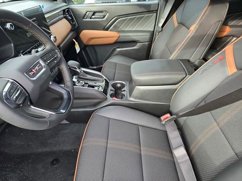 New 2026 GMC Canyon AT4 image 19