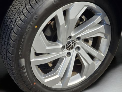 Used 2022 Volkswagen Atlas SE w/ Panoramic Sunroof Package AWD/4WD image 25