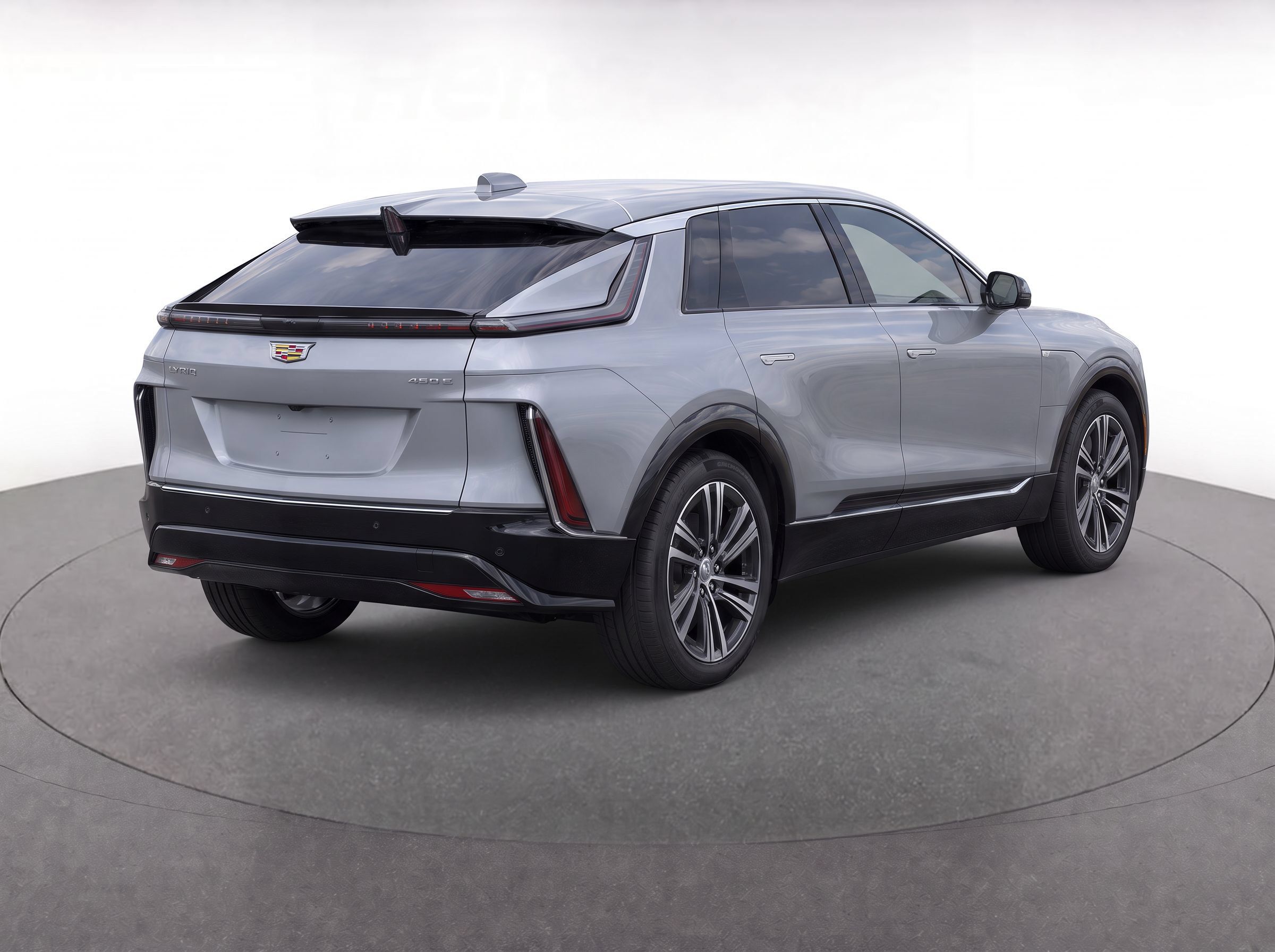 Certified 2024 Cadillac Lyriq Luxury RWD image 4