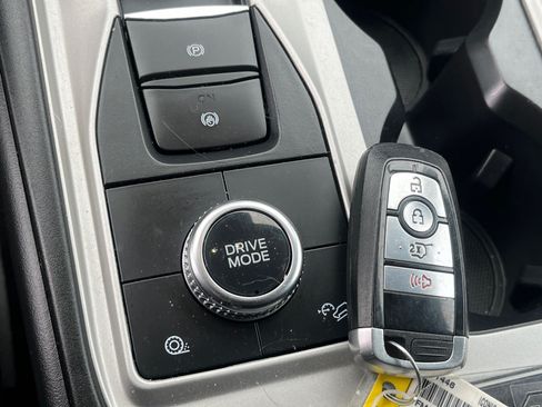 Certified 2023 Ford Explorer XLT AWD/4WD image 14