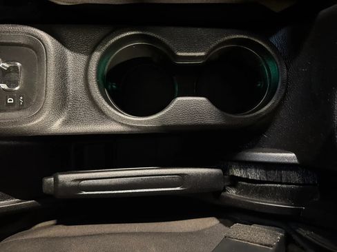 Used 2013 Jeep Wrangler Sport AWD/4WD image 17