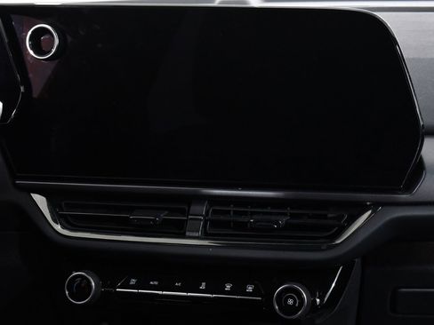 Used 2024 Chevrolet Equinox EV RS image 9