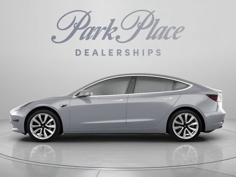 Used 2018 Tesla Model 3 Long Range RWD image 2