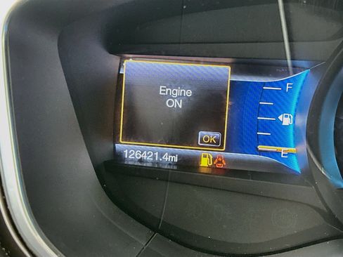 Used 2017 Ford Fusion SE w/ Equipment Group 201A FWD image 18