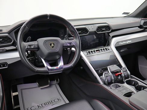 Used 2020 Lamborghini Urus AWD/4WD image 25