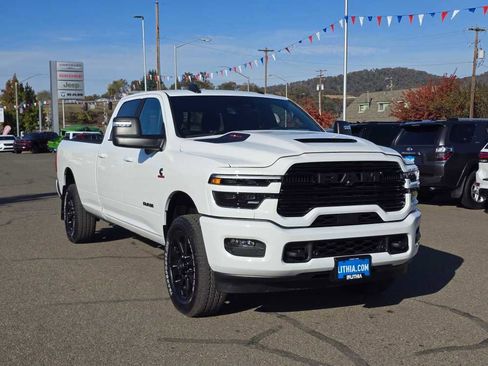 New 2026 RAM 2500 Laramie w/ Night Edition AWD/4WD image 7