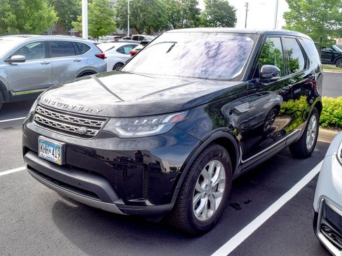 Used 2020 Land Rover Discovery SE AWD/4WD image 1