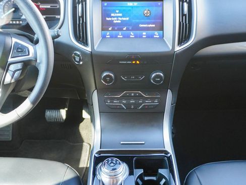 Used 2020 Ford Edge SEL w/ Convenience Package image 25