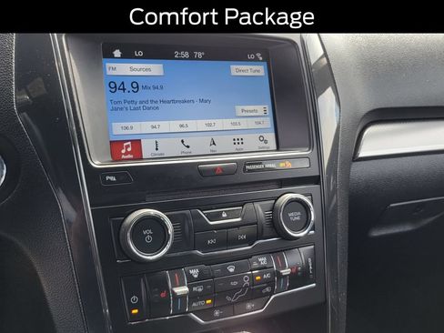 Certified 2018 Ford Explorer XLT w/ Equipment Group 202A AWD/4WD image 29