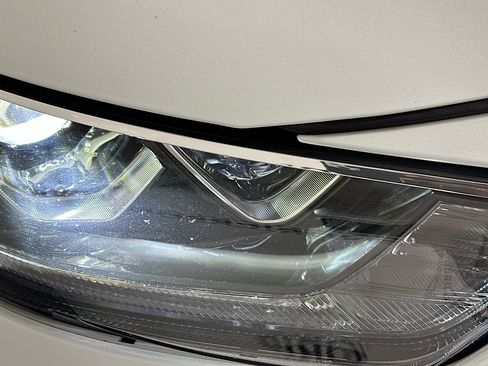 Used 2024 Toyota Highlander Limited image 9