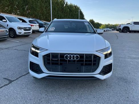 Used 2020 Audi Q8 Premium Plus w/ Premium Plus Package AWD/4WD image 2