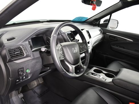Certified 2024 Honda Passport EX-L image 38