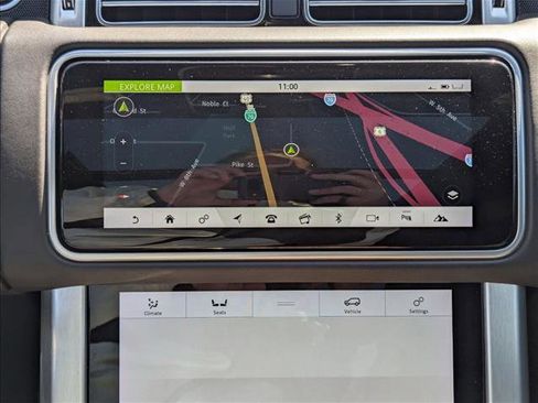 Used 2018 Land Rover Range Rover HSE AWD/4WD image 14