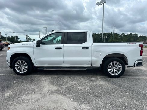 Used 2020 Chevrolet Silverado 1500 Custom w/ Custom Value Package AWD/4WD image 6