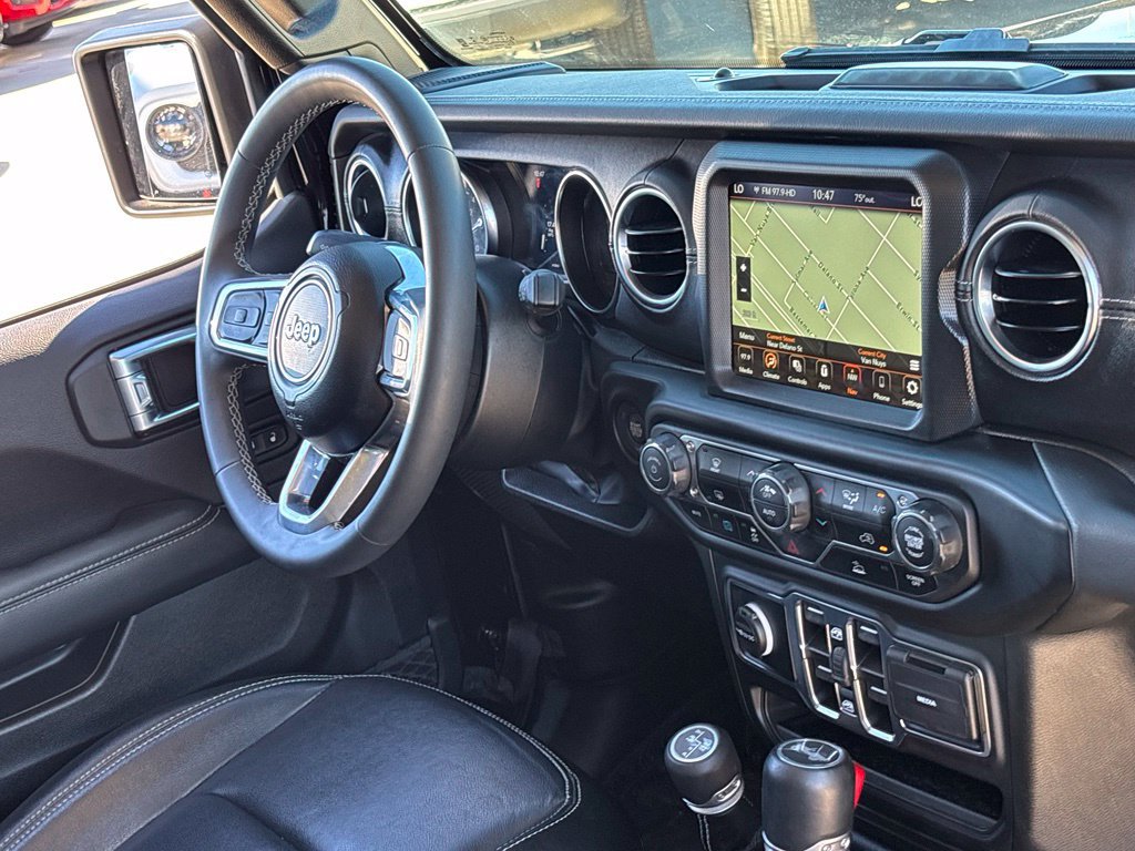 Used 2023 Jeep Wrangler Unlimited Sahara AWD/4WD image 24