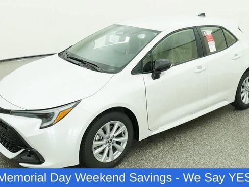New 2026 Toyota Corolla SE FWD image 1