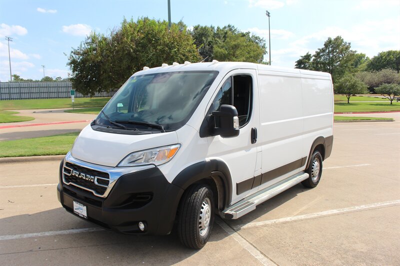 Used 2025 RAM ProMaster 2500 w/ U-Haul Equipment Group FWD image 1