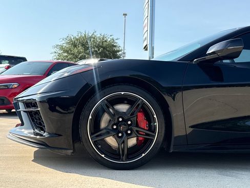 Used 2021 Chevrolet Corvette Stingray Preferred Cpe w/ Z51 Performance Package RWD image 5