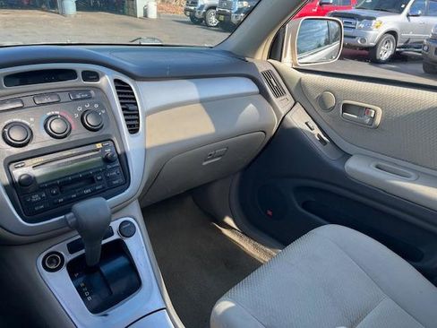 Used 2006 Toyota Highlander 4WD image 6